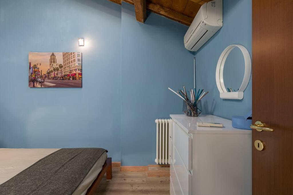 ***Penthouse 4 Min To Arena Inside Fortress Wall ! Verona Eksteriør bilde